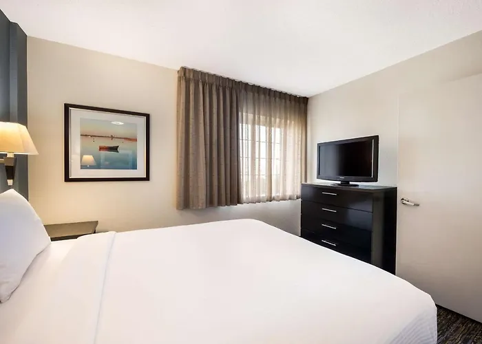 Hotel Sonesta Simply Chicago 2*