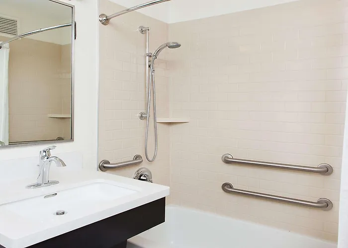 Sonesta Simply Chicago Libertyville