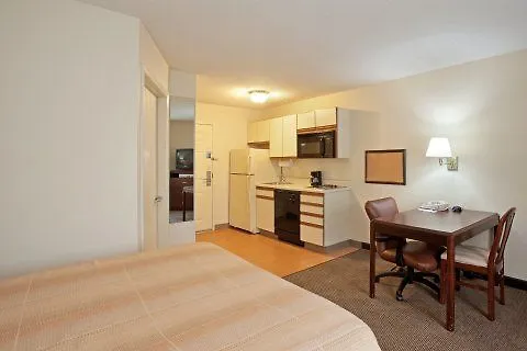 Sonesta Simply Chicago Libertyville